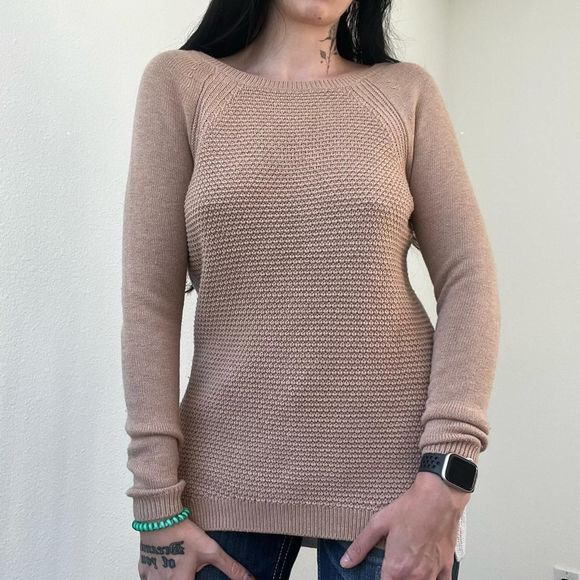 OCEAN SKY TWO TONE RIB SWEATER